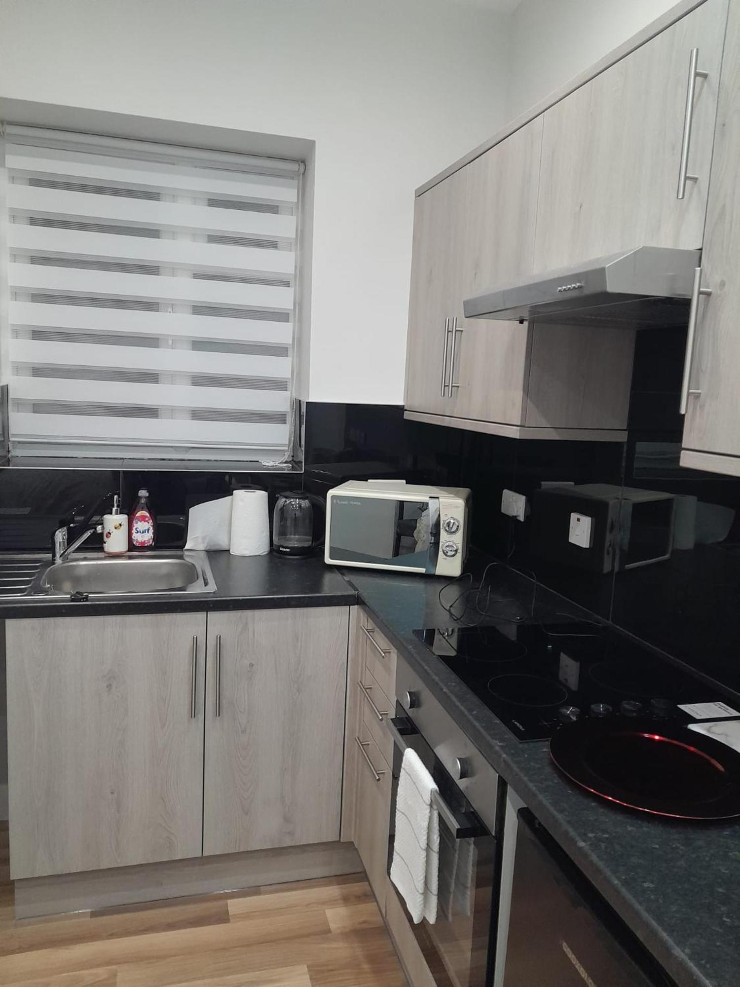 Jj Serviced Apartment - Close To Tube Station & Near Central London & Wembley Northolt  Buitenkant foto